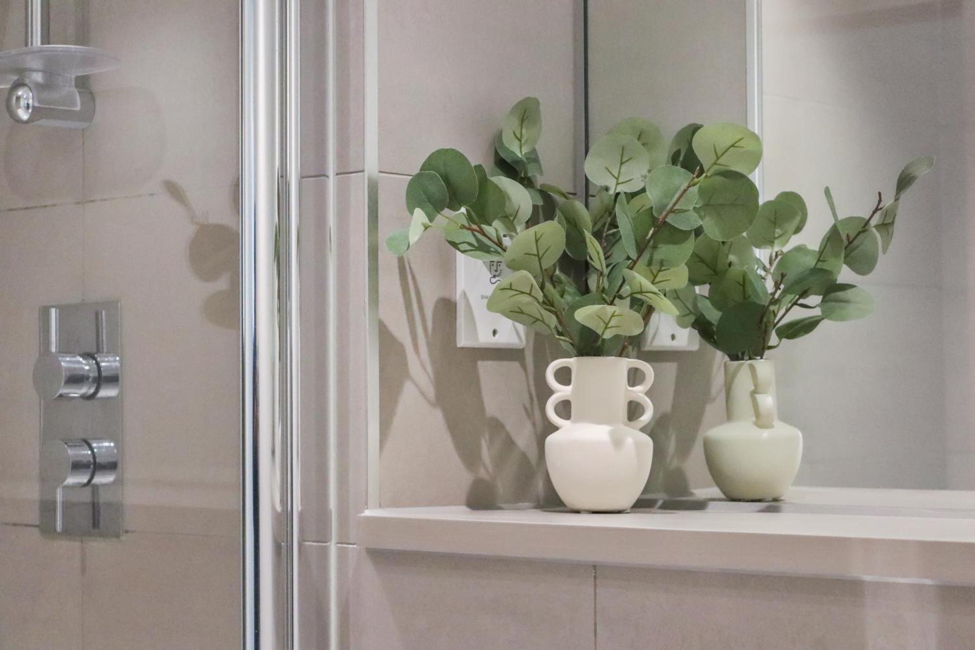 Centrally Located - Modern - 2Bed - 2Bath Apartment London Kültér fotó