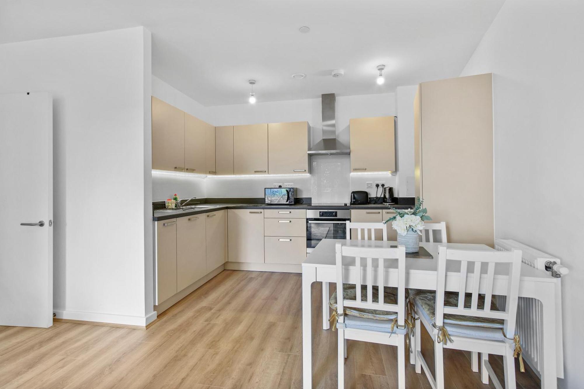 Centrally Located - Modern - 2Bed - 2Bath Apartment London Kültér fotó