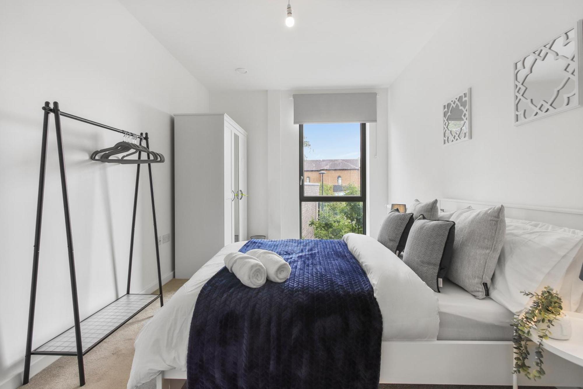 Centrally Located - Modern - 2Bed - 2Bath Apartment London Kültér fotó