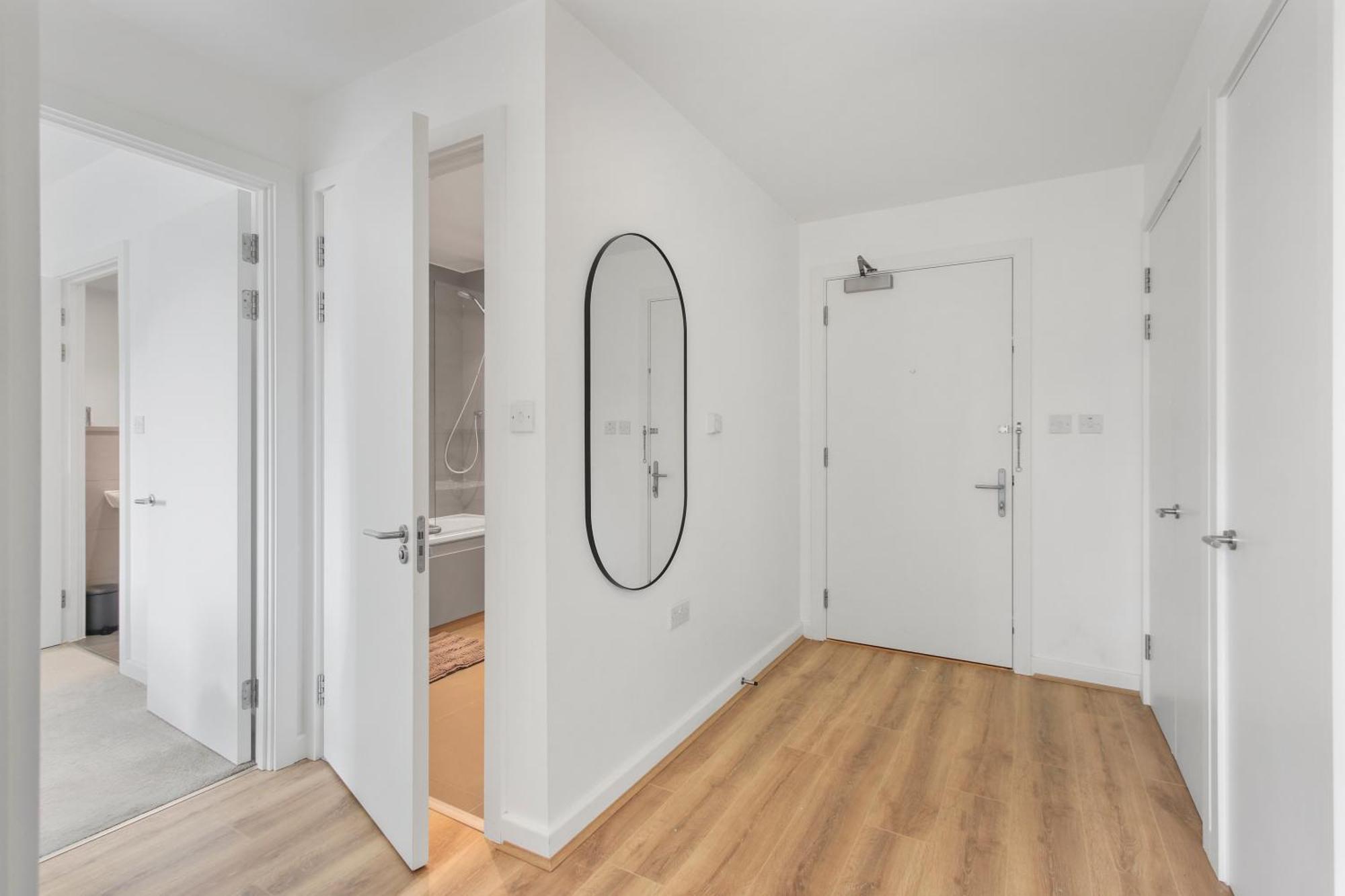 Centrally Located - Modern - 2Bed - 2Bath Apartment London Kültér fotó
