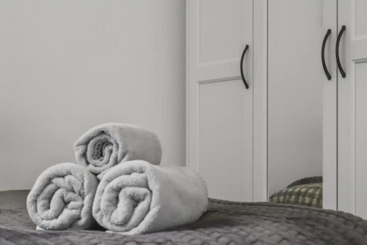 Centrally Located - Modern - 2Bed - 2Bath Apartment London Kültér fotó
