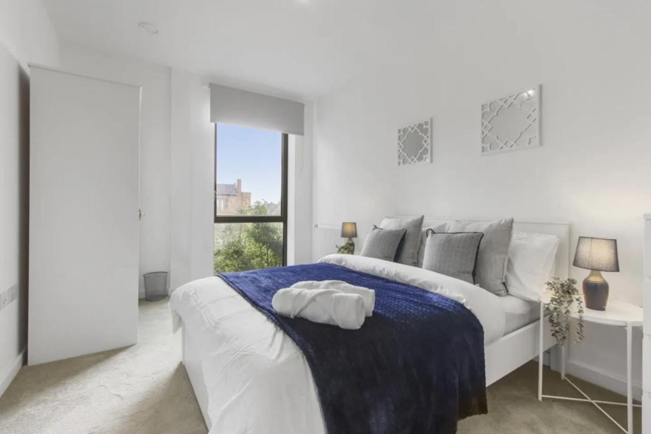 Centrally Located - Modern - 2Bed - 2Bath Apartment London Kültér fotó